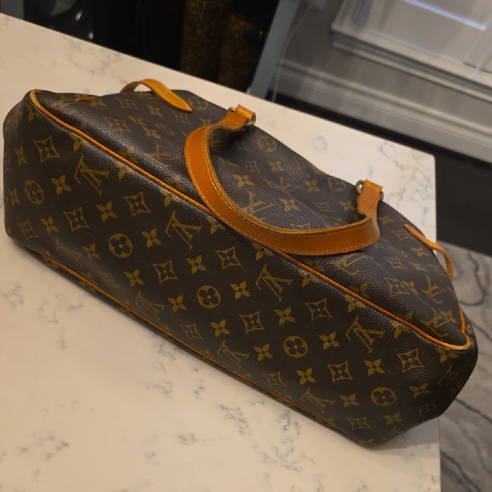 Louis Vuitton Brown and Tan Monogram Shoulder Bag - Picture 4 of 9
